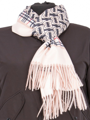  Женская Палантин Палантин - Цвет Бежевый от интернет-магазина женской одежды МегаТренд. Палантин Палантин - Цвет Бежевый лучшего качества, эксклюзивные предложения и акции, доставка во все регионы России