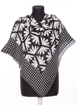 Палантин Палантин - Цвет Черный купить в интернет-магазине МегаТренд  Женская Палантин Палантин - Цвет Черный от интернет-магазина женской одежды МегаТренд. Палантин Палантин - Цвет Черный лучшего качества, эксклюзивные предложения и акции, доставка во все регионы России